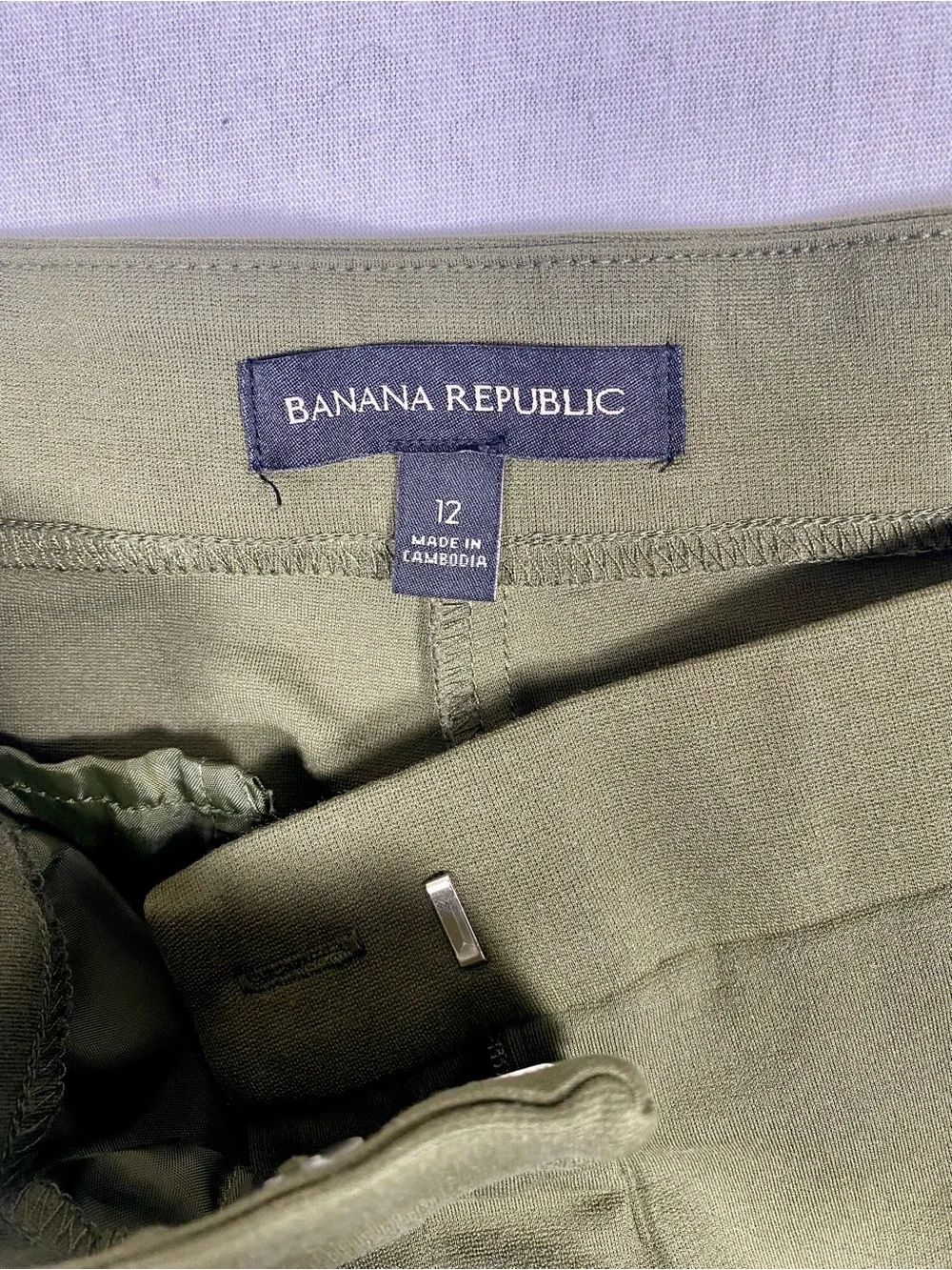 Banana Republic Olive Green Dress Pants - Picture 3 of 10